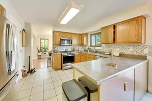 22161 W Plymouth Ct, Plainfield, IL 60544 - Photo 4