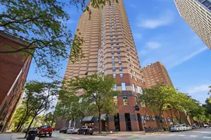 3660 N Lake Shore Dr, Chicago, IL 60613 - Photo 1