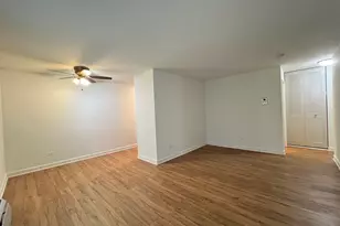516 W Melrose St, Chicago, IL 60657 - Photo 4