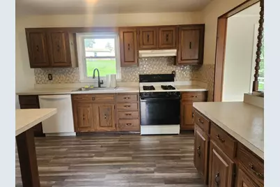 914 Oakleaf Avenue, McHenry, IL 60051 - Photo 6