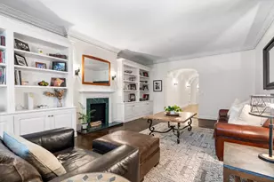 222 E Chestnut St, Chicago, IL 60611 - Photo 10