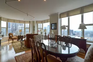 25 E Superior St, Chicago, IL 60611 - Photo 2