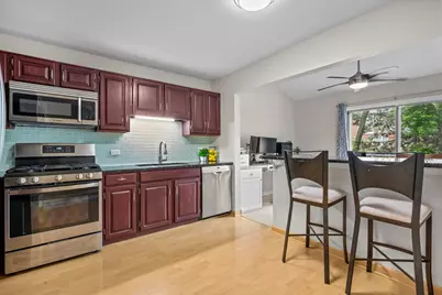 505 Green Bridge Lane #B, Prospect Heights, IL 60070 - Photo 4