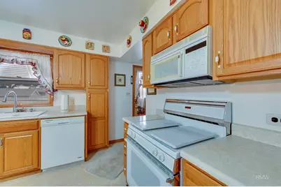 227 N Mill Road, Wood Dale, IL 60191 - Photo 8