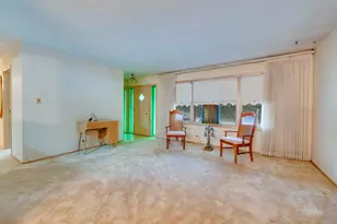 227 N Mill Rd, Wood Dale, IL 60191 - Photo 4