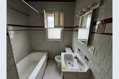 5500 W Warwick Avenue, Chicago, IL 60641 - Photo 6