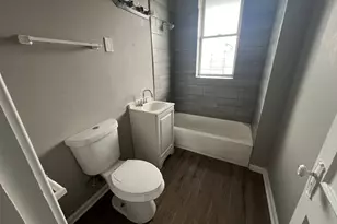 1022 W 77th St, Chicago, IL 60620 - Photo 6