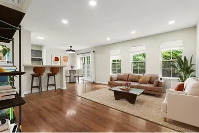360 Golfview Court #360, Bloomingdale, IL 60108 - Photo 4