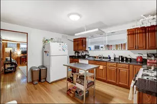 109 S Maple Ave, Oak Park, IL 60302 - Photo 4