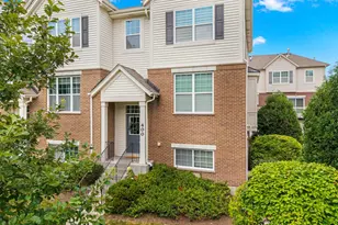 400 Concord Ct, Morton Grove, IL 60053 - Photo 2