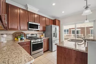 400 Concord Ct, Morton Grove, IL 60053 - Photo 22