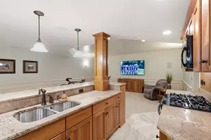 750 Fox Run Dr, Geneva, IL 60134 - Photo 40