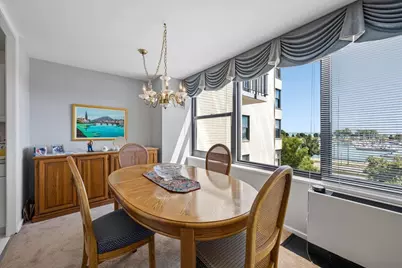 3440 N Lake Shore Drive #5G, Chicago, IL 60657 - Photo 12