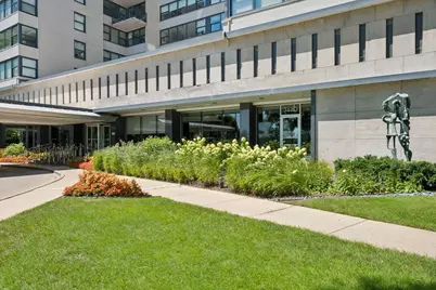 3440 N Lake Shore Drive #5G, Chicago, IL 60657 - Photo 4