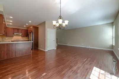 790 Oak Hollow Road, Crystal Lake, IL 60014 - Photo 6