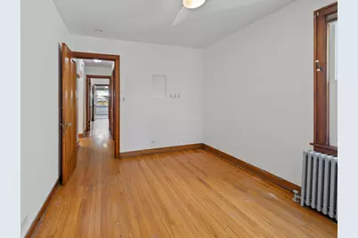 2850 W Chase Avenue, Chicago, IL 60645 - Photo 10