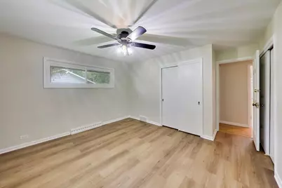 2940 Valley View Road, Gurnee, IL 60031 - Photo 48