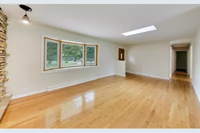 2940 Valley View Road, Gurnee, IL 60031 - Photo 14