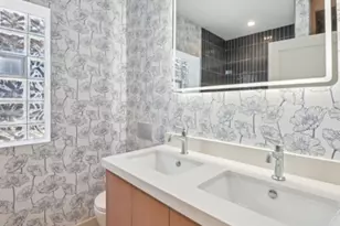 7930 S Kenwood Ave, Chicago, IL 60619 - Photo 14