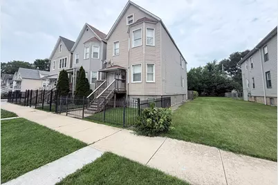 3008 E 81st Street #2, Chicago, IL 60617 - Photo 2