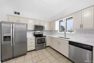 11045 S Theresa Circle, Palos Hills, IL 60465 - Photo 14