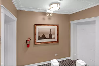 4240 S Calumet Avenue, Chicago, IL 60653 - Photo 10