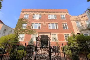 4240 S Calumet Ave, Chicago, IL 60653 - Photo 1