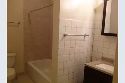 1552 W Highland Avenue #2E, Chicago, IL 60660 - Photo 4
