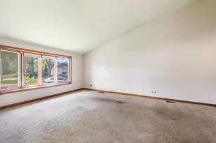 239 Oxford Ct, Bloomingdale, IL 60108 - Photo 4