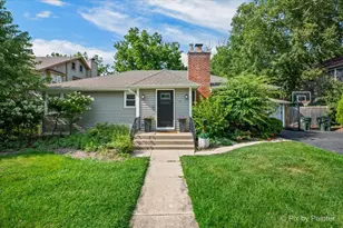 120 W Hillside Ave, Barrington, IL 60010 - Photo 1