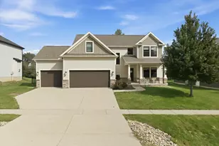 205 Eldon Dr, Downs, IL 61736 - Photo 2