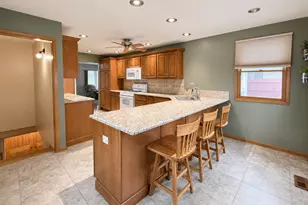 1235 Grandview Ave, Lockport, IL 60441 - Photo 12