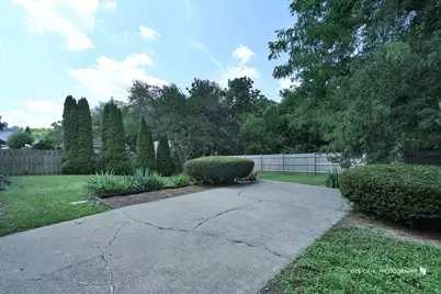 530 Northgate Road, Lindenhurst, IL 60046 - Photo 18