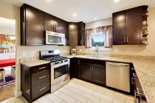 639 N Newkirk Ln, Palatine, IL 60074 - Photo 12
