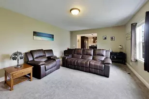 639 N Newkirk Ln, Palatine, IL 60074 - Photo 18