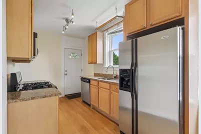 2305 W Winona Street #3W, Chicago, IL 60625 - Photo 8