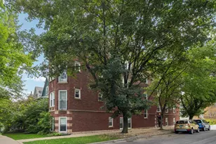 2305 W Winona St, Chicago, IL 60625 - Photo 2