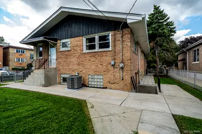 3045 S 48th Court, Cicero, IL 60804 - Photo 6