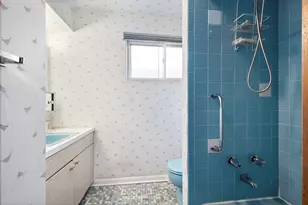 8324 Kimball Ave, Skokie, IL 60076 - Photo 10