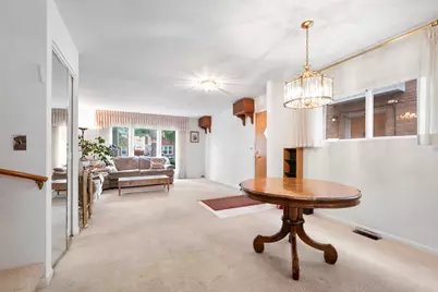 8324 Kimball Avenue, Skokie, IL 60076 - Photo 4