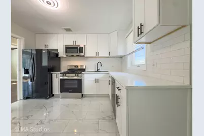 4256 Golf Road, Skokie, IL 60076 - Photo 14