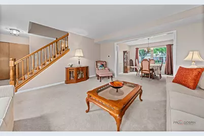 815 Claridge Court, Schaumburg, IL 60193 - Photo 10