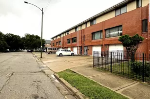 615 W 25th Pl, Chicago, IL 60616 - Photo 2
