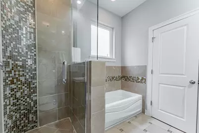 7930 W Grand Avenue #3W, Elmwood Park, IL 60707 - Photo 14