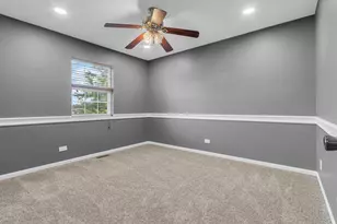 2S601 River Oaks Dr, Warrenville, IL 60555 - Photo 24