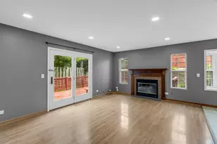 2S601 River Oaks Dr, Warrenville, IL 60555 - Photo 14