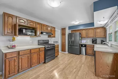1255 Mayfield Lane, Hoffman Estates, IL 60169 - Photo 8