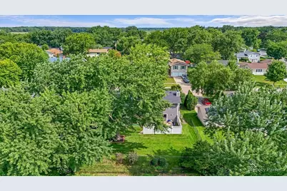 1255 Mayfield Lane, Hoffman Estates, IL 60169 - Photo 32