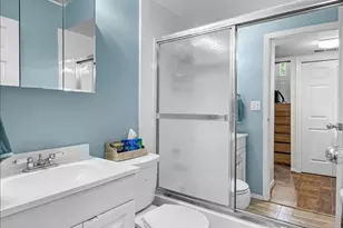 1255 Mayfield Ln, Hoffman Estates, IL 60169 - Photo 22