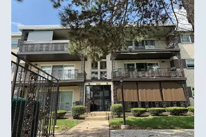927 8th Avenue #8, La Grange, IL 60525 - Photo 2